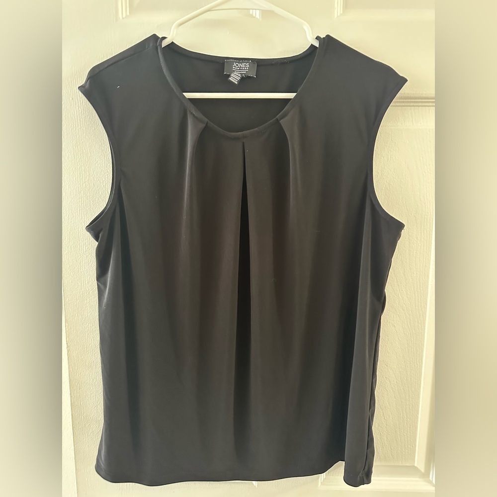 Jones New York Black Pleated Blouse